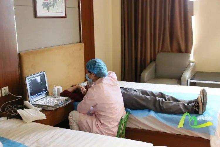 堅(jiān)持人民至上，守護(hù)職工健康——滿城區(qū)開展新時(shí)代文明實(shí)踐“健康義診”進(jìn)企業(yè)活動(dòng)